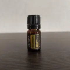 新品未開封 doTERRA ヘリクリサム 5mL エッセンシャルオイル - メルカリ