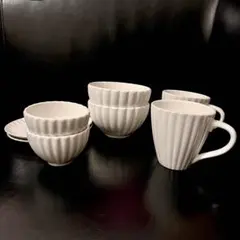 【新品】フライングタイガー 白い食器 8個セット カップ 皿 ボウルのサムネイル