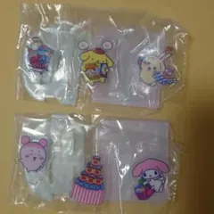 ちいかわ サンリオ アクリルスタンド　うさぎ & 古本屋 セット