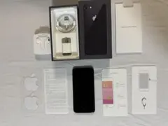 iPhone 8 64GB SIMフリー 本体 箱付 美品 付属品未使用