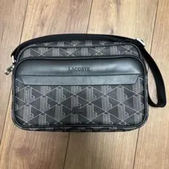 LACOSTE モノグラム ショルダーバッグ ブラック