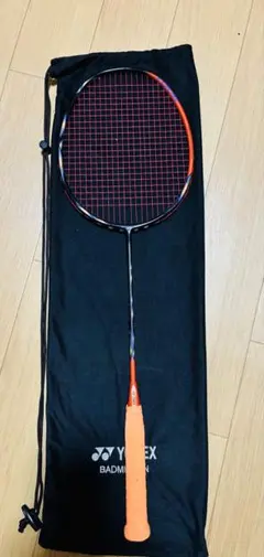 (美品)YONEX バドミントンラケット ASTROX 77ツアー4UG5