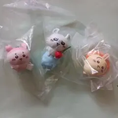 ちいかわならぶんです３　ガチャ　モモンガ　うさぎさん　古本屋