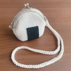 Item thumbnail for item cbf8d255-2d7d-46ce-b711-4c4b88ca9897