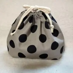 ハンドメイド　お弁当袋　巾着袋　チャコールグレードット