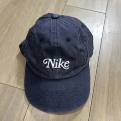 Nike ネイビーキャップ 1972年デザイン