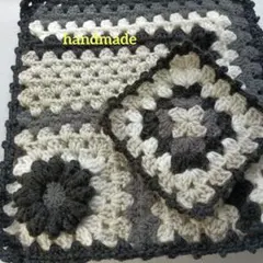 ぷっくりお花のカラフルマルチカバー　手編みグラニースクエアセット