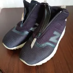 廃盤品！NEW BALANCE ハイカットスニーカー WS247MCA 23.5