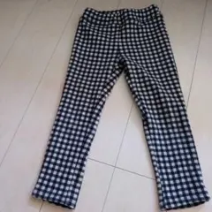 キッズ 黒と白のチェック柄ロングパンツ　裏起毛　120