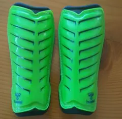 サッカー用　シンガード　レガース　21cmのサムネイル