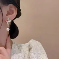 ♥️人気商品♥️おしゃれ　レディース　パール　ピアス　ゴールド　高級感　リボン