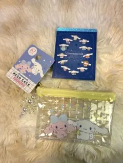【サンリオ シナモロール】クリアポーチ＆ミニメモ帳セット ビーズチャーム付き