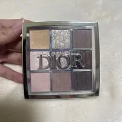 ディオール　バックステージ　アイ　パレット　002
