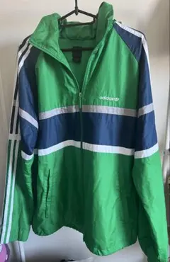 adidas originals ナイロンジャケット