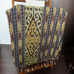 インドネシア製 手織りイカット カーキ　綿 大判カバー エスニック　ブランケット