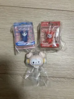 TWICE×サンリオ　キーホルダー　ガチャガチャ