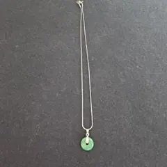 翡翠ネックレス 透かし細工が映える上品デザイン - メルカリ