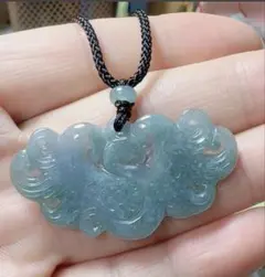 R2-01717-1 天然本翡翠《本物保証》「鳳凰」ペンダント