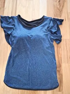 チャコット　フリル袖ダークブルーTシャツ Mサイズのサムネイル