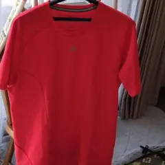 アディダスメッシュ半袖シャツとハーフパンツ