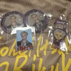 与那嶺瑠唯　缶バッジ　証明写真