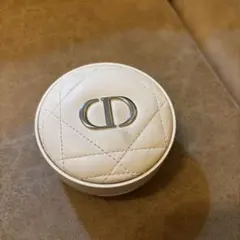 Dior FOREVER クッションパウダー