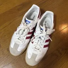 adidas サンバ　ホワイト/レッド