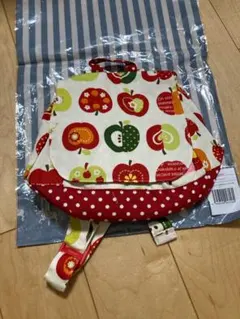 りんご柄 ベビー　リュック新品のサムネイル