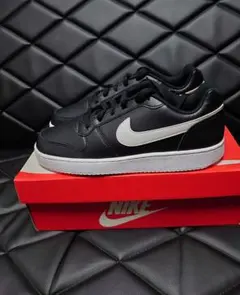 土日限定価格】美品✴︎NIKE スニーカー エバノンロー 黒 ブラック 