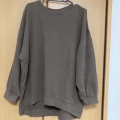 ブラウン トレーナー