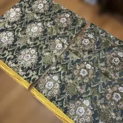 1920年頃大正時代 鎌倉市の洋館◇生地が薄いが段通 絨毯『お城と樹木