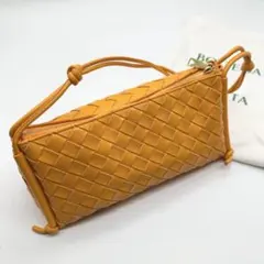 【新品未使用】BOTTEGA VENETA 　ワンショルダーバッグ　鞄　レザー