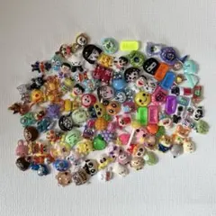 【208】ネイルパーツ⭐︎100個　すみっこ・ちいかわ・たまごっち・ポケモン