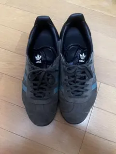 adidas Gazelle パントーン　Core black 27.5