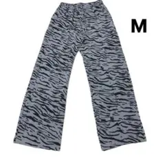 未使用レディースゼブラ柄 フレアパンツ ワイドパンツ Mサイズ アニマル柄グレー