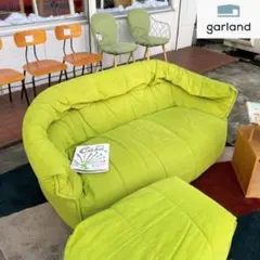 リーンロゼ　明るいグリーンの2人掛けソファ