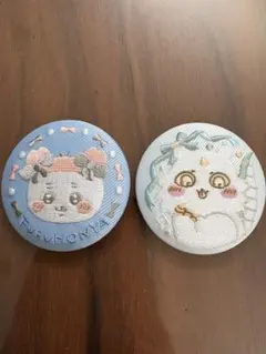 ちいかわ　ビスケット2 刺繍缶バッチ