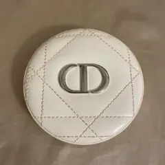 ディオールスキン フォーエヴァー クチュール ルミナイザー 02