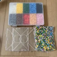 アイロンビーズセットとプレート