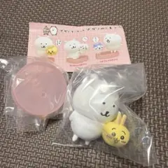 ナガノのくま×ちいかわ フィギュアマスコット　うさぎとなかよし