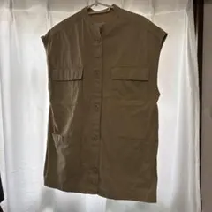 ベージュノースリーブ ベスト