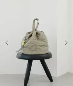 キルティング巾着バッグ