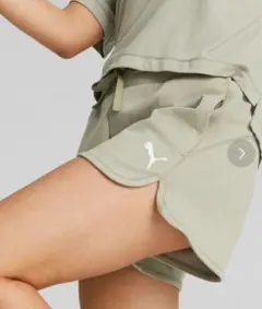PUMA レディース ショートパンツ カーキのサムネイル