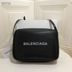 BALENCIAGA ブラック メッセンジャーバッグ
