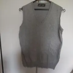 EAST BOY グレー Vネック ベスト　刺繍水色