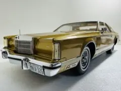 リンカーン コンチネンタル マークV ミニカー 1/18 ローライダー アメ