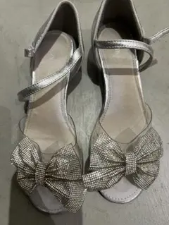 シルバー ストーン付きリボン フォーマルシューズ