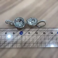 ★スワロフスキー　Millenia ドロップピアス