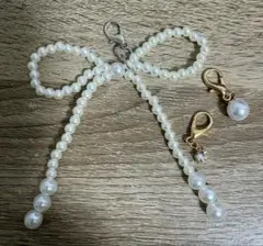 チャーム　リボン　パール