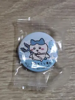 ちいかわ　くら寿司　コラボ　缶バッジ　ハチワレ